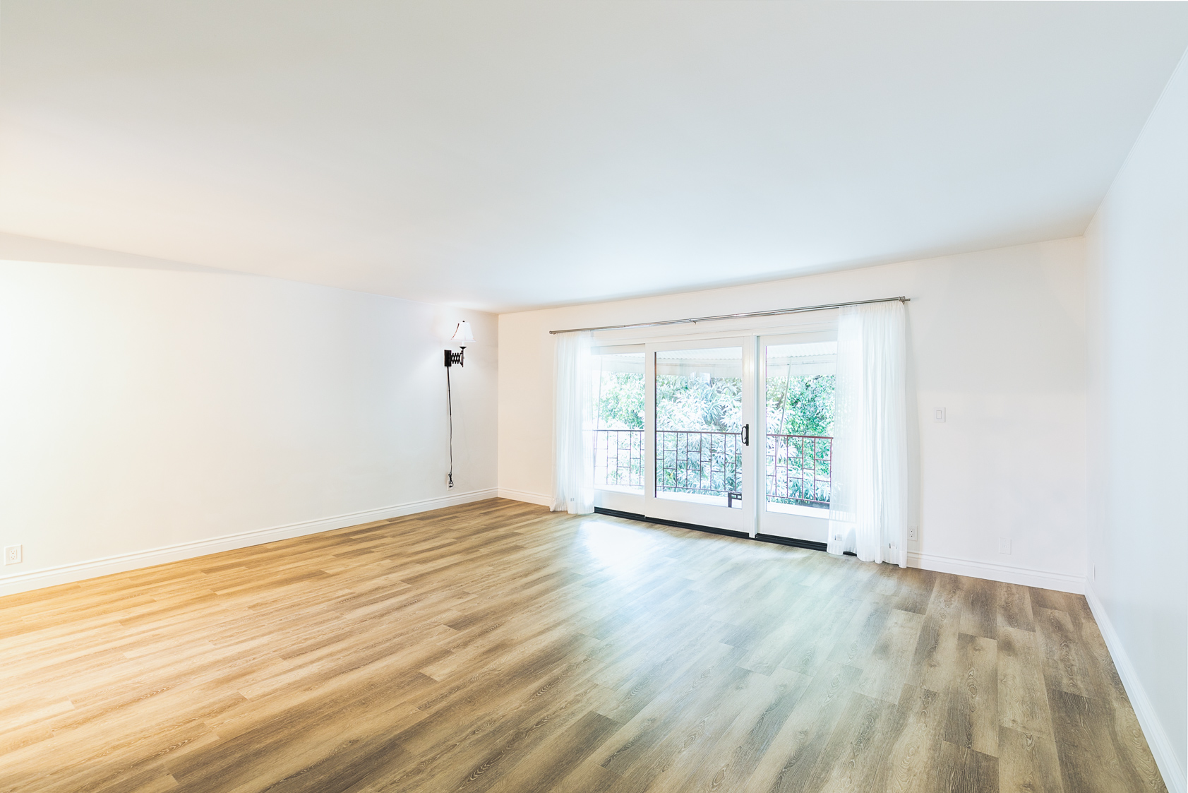 Serene and Spacious Condo | ALL utilities included! Griffith Park and LA River is your backyard! |Balcony w/ View of Lush Courtyard |