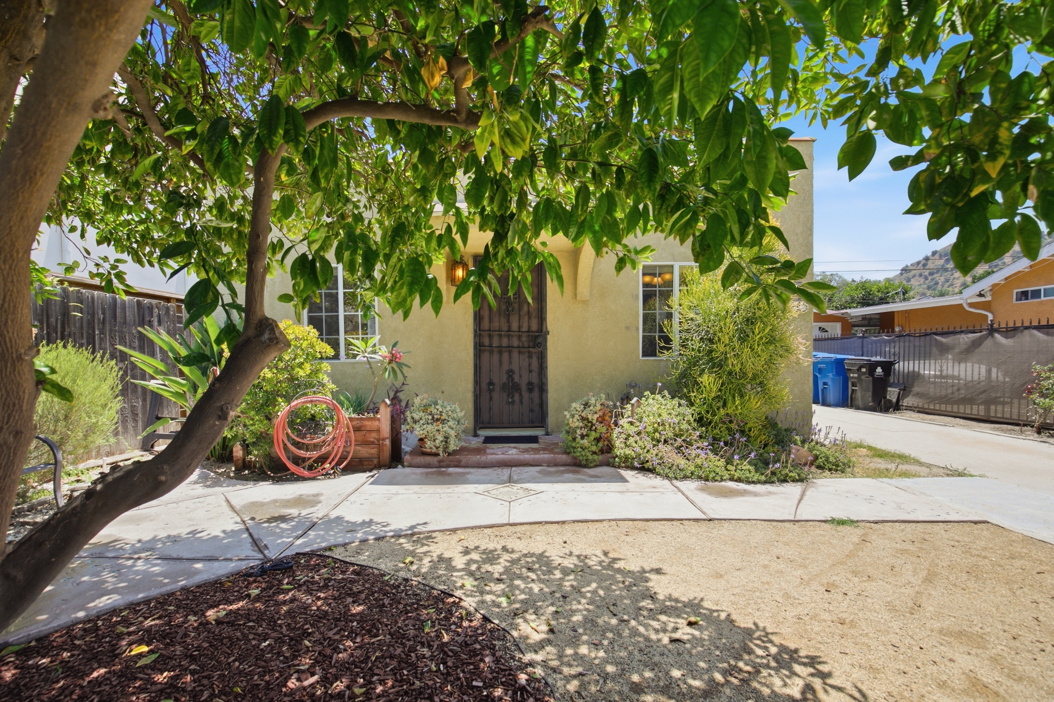 One-of-a-Kind Front House | 1 Bedroom/ 1 Bath | AC + Washer/Dryer Incl. | Private Covered Patio + 1 Parking Space Incl.