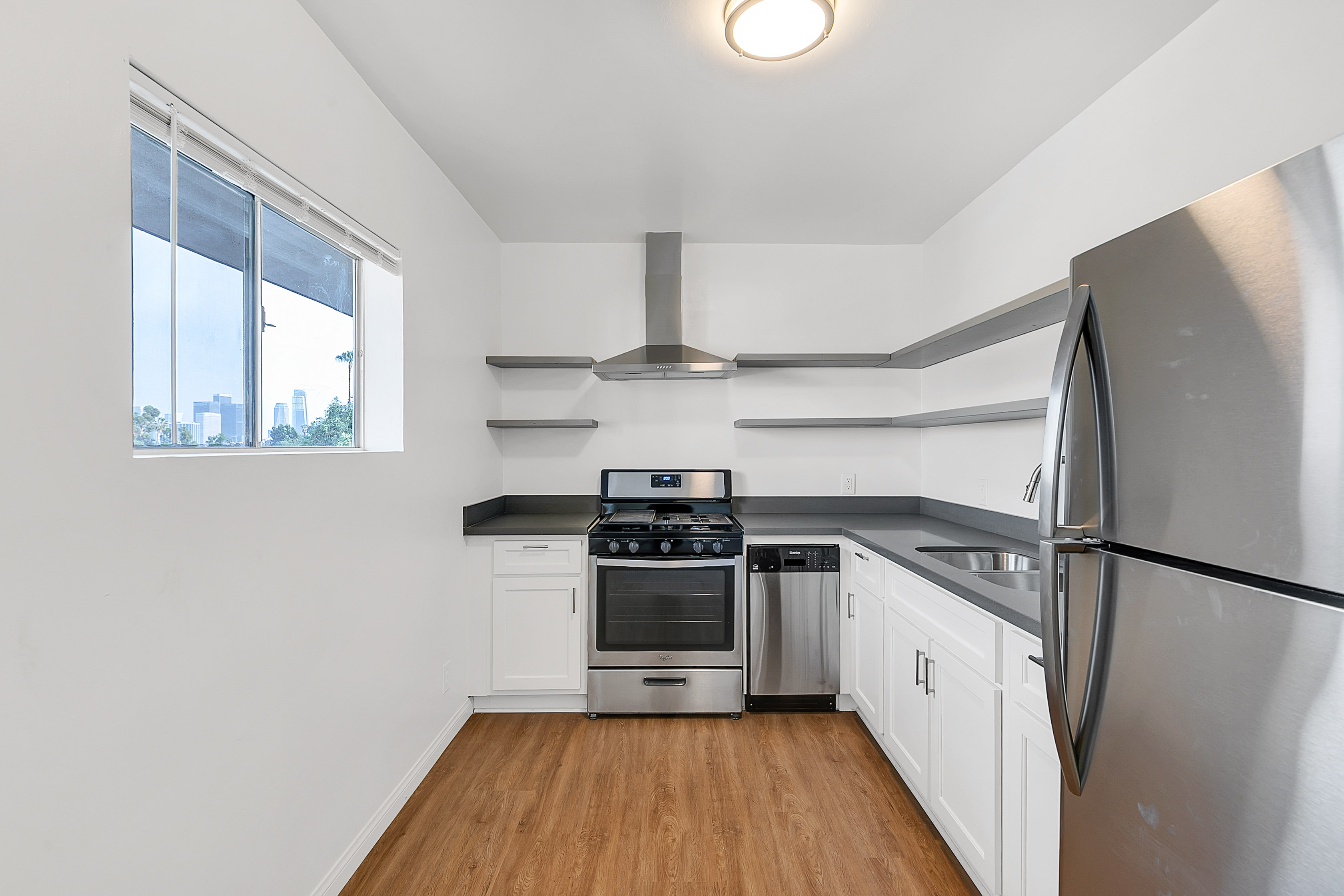 Updated 2 Bed/2 Bath In Prime Echo Park | Views Of DTLA Skyline & Echo Park Lake | 2 AC Units | Parking Included!