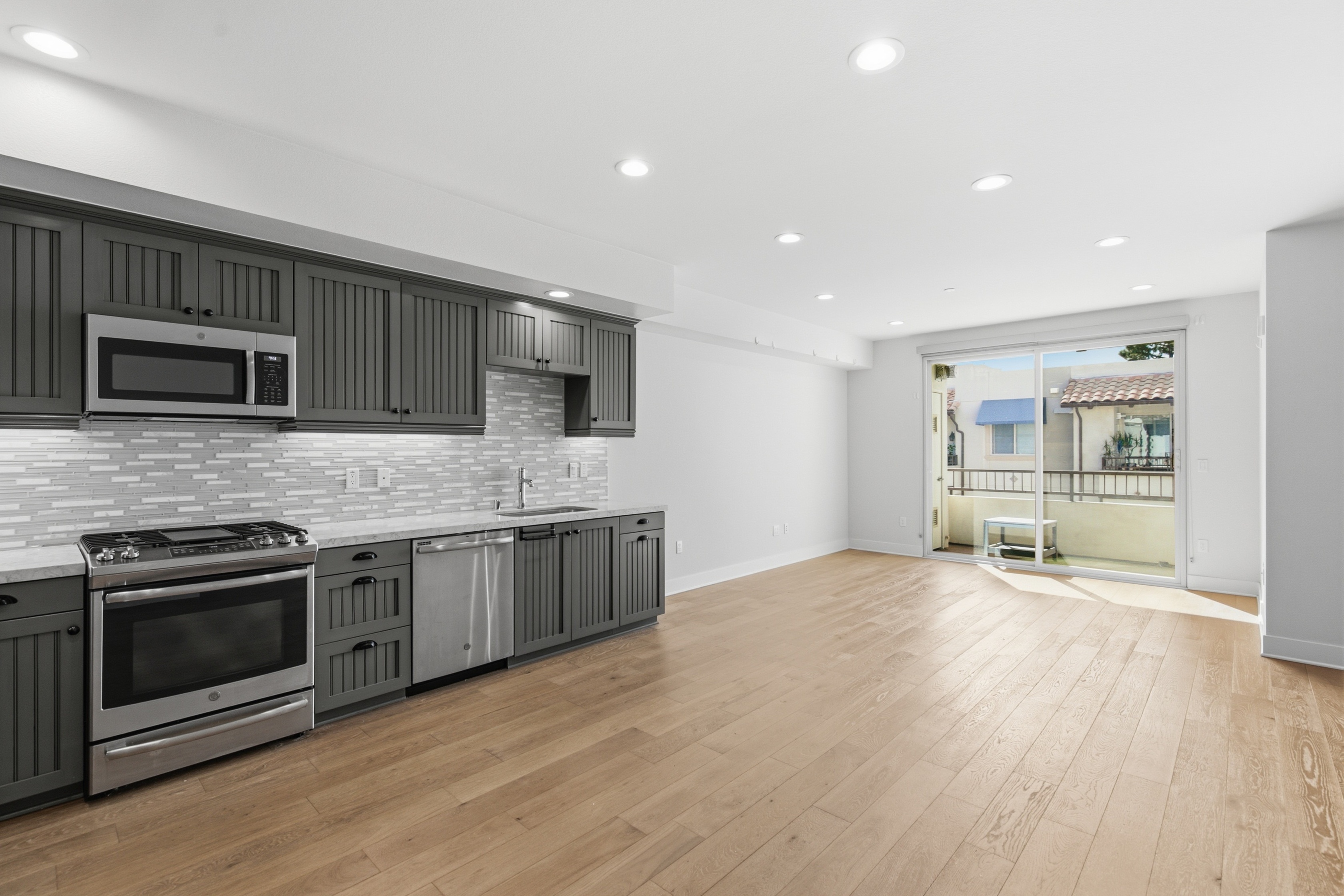 Secluded Yet Walkable! Newer, Top-Floor Condo in Rolling Hills Estates