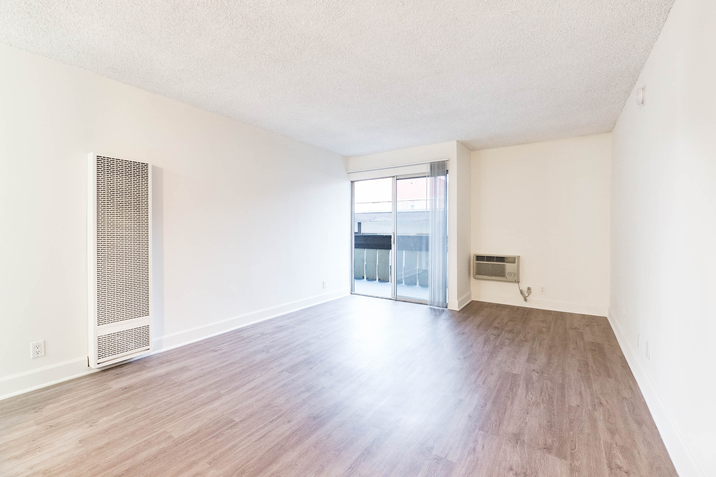 Sleek, Chic! Spacious One Bedroom - Modern Kitchen- Stainless Appliances + Balcony - Perfect K-town Location!