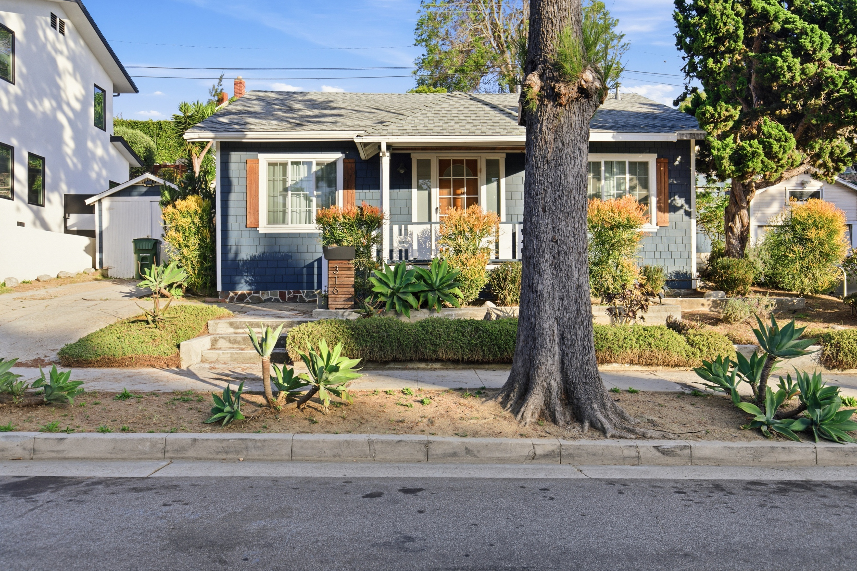 North Inglewood Charmer with Private Yard & Bonus Room
