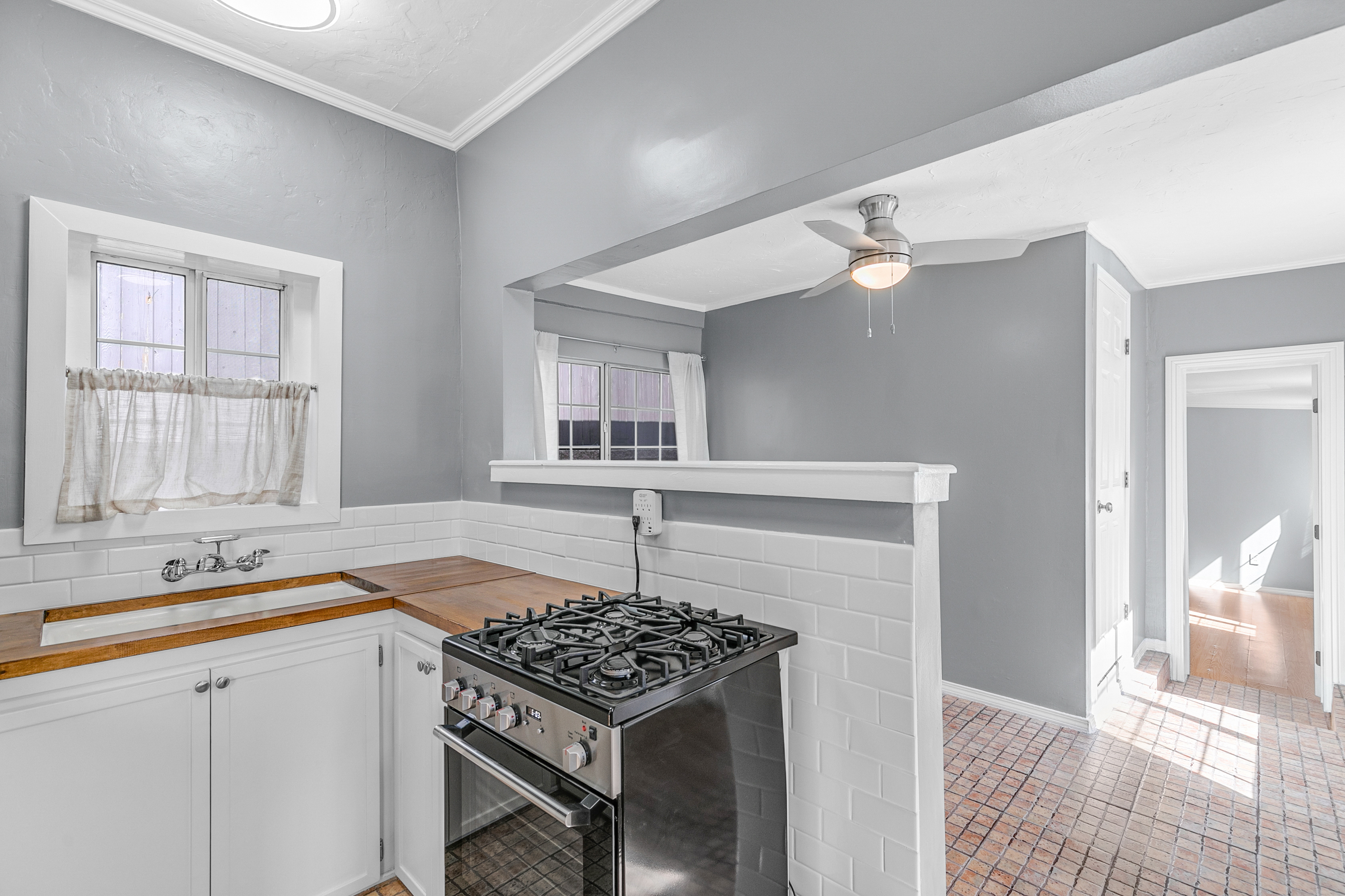 Sweet Front House In Northeast LA | Updated Kitchen | Private Side Patio | 1 Driveway Parking Space Incl.