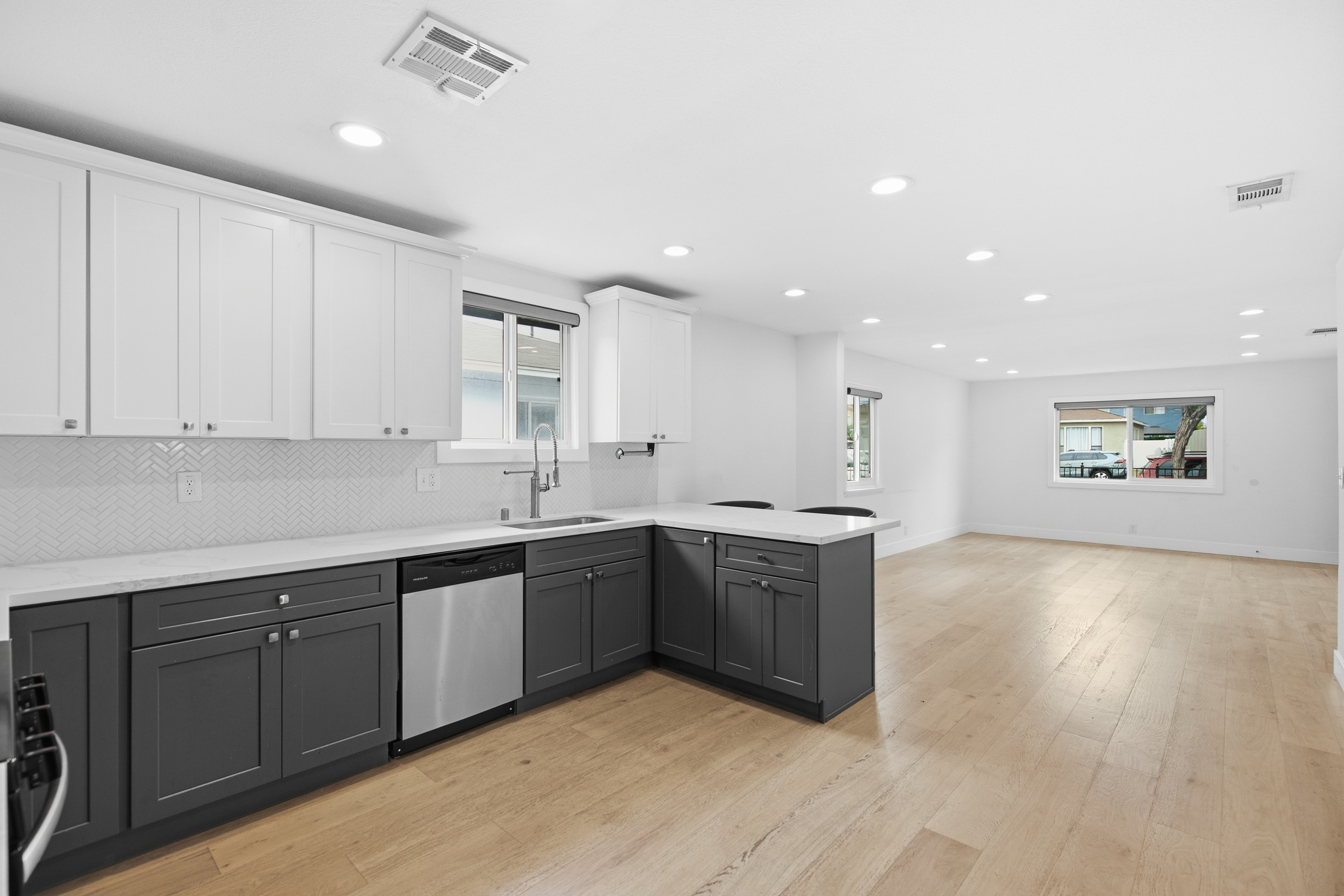 SOUTH BAY LIVING | UPDATED 3 BEDROOM, 2 BATH WITH ENTERTAINER’S BACKYARD